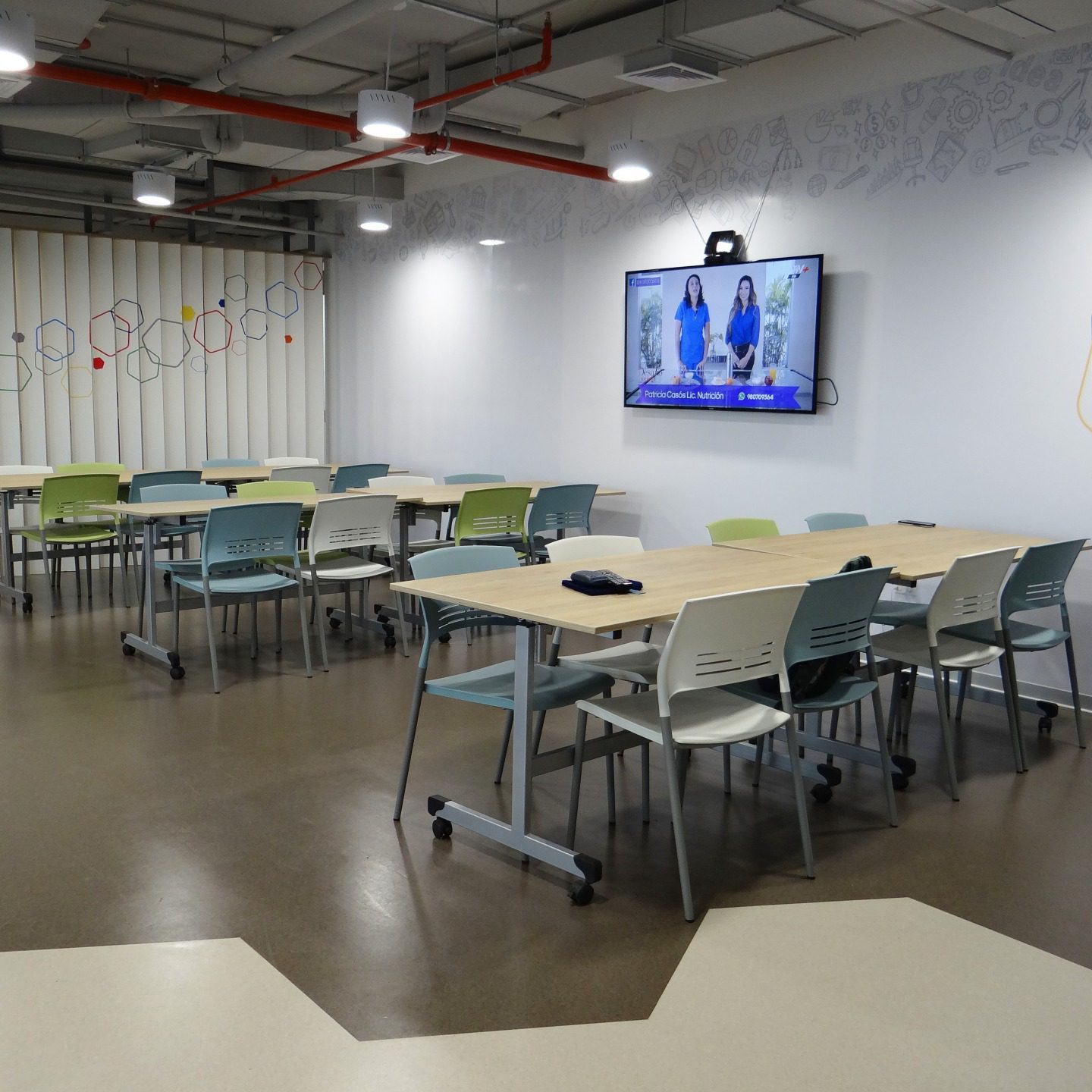 Interseguro Comedor