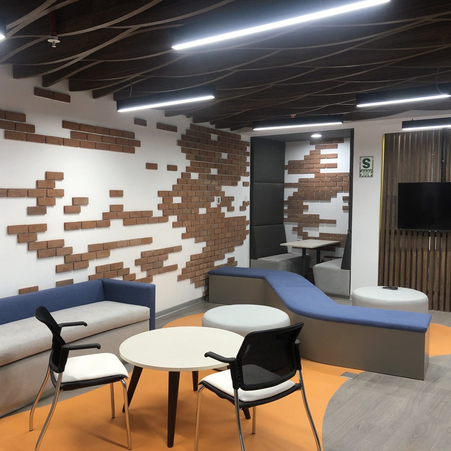 Nuevo C Sala reuniones